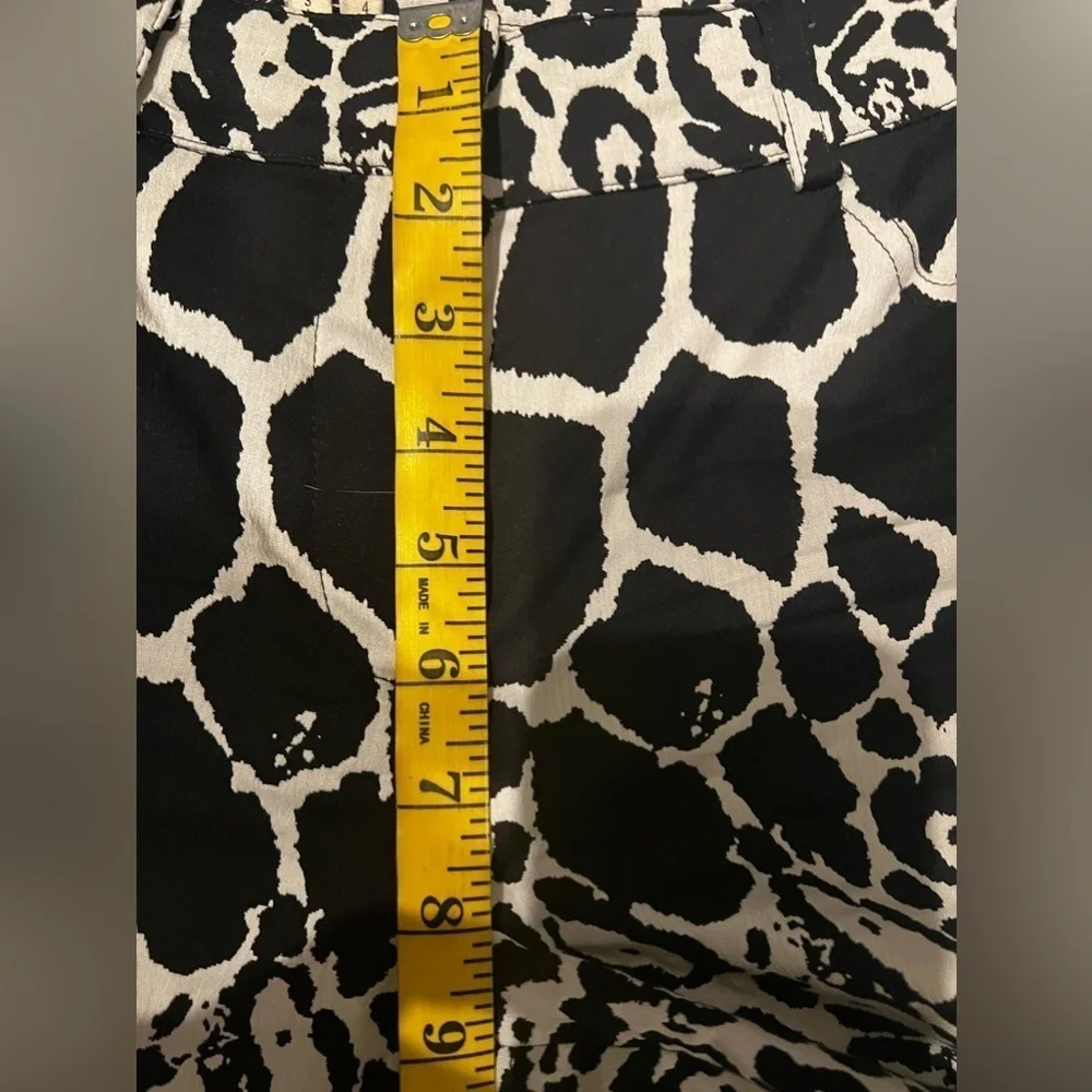 Nicole Miller Women's Black and White Animal print - Picture 4 of 7